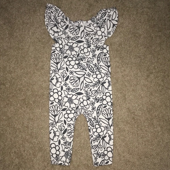 9 month baby  girls clothes - Picture 7 of 7